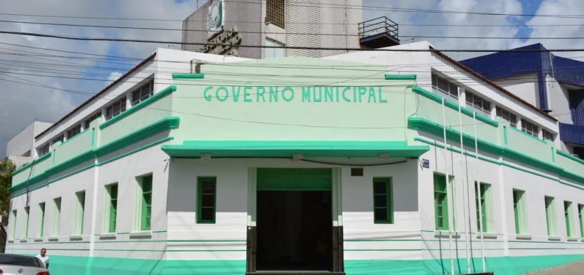 Imagem ilustrativa da imagem Prefeitura de Ipojuca abre concurso com 495 vagas  para todos os níveis