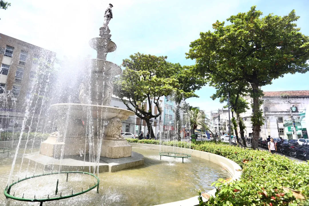 Imagem ilustrativa da imagem Recife ganha Praça Maciel Pinheiro totalmente requalificada