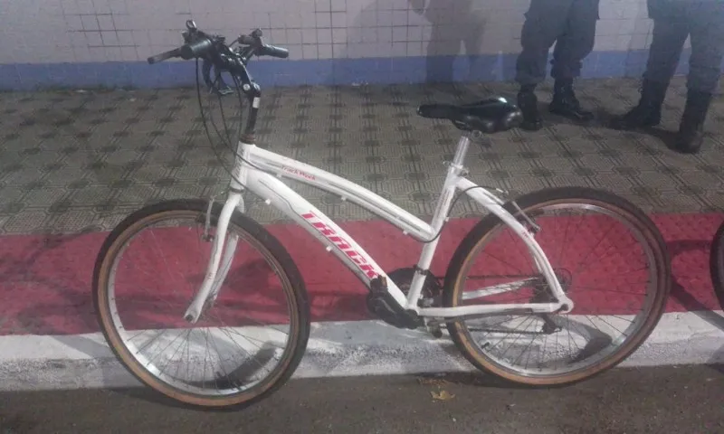 Imagem ilustrativa da imagem Suspeito de furtar bicicletas em prédios de Jardim da Penha é preso
