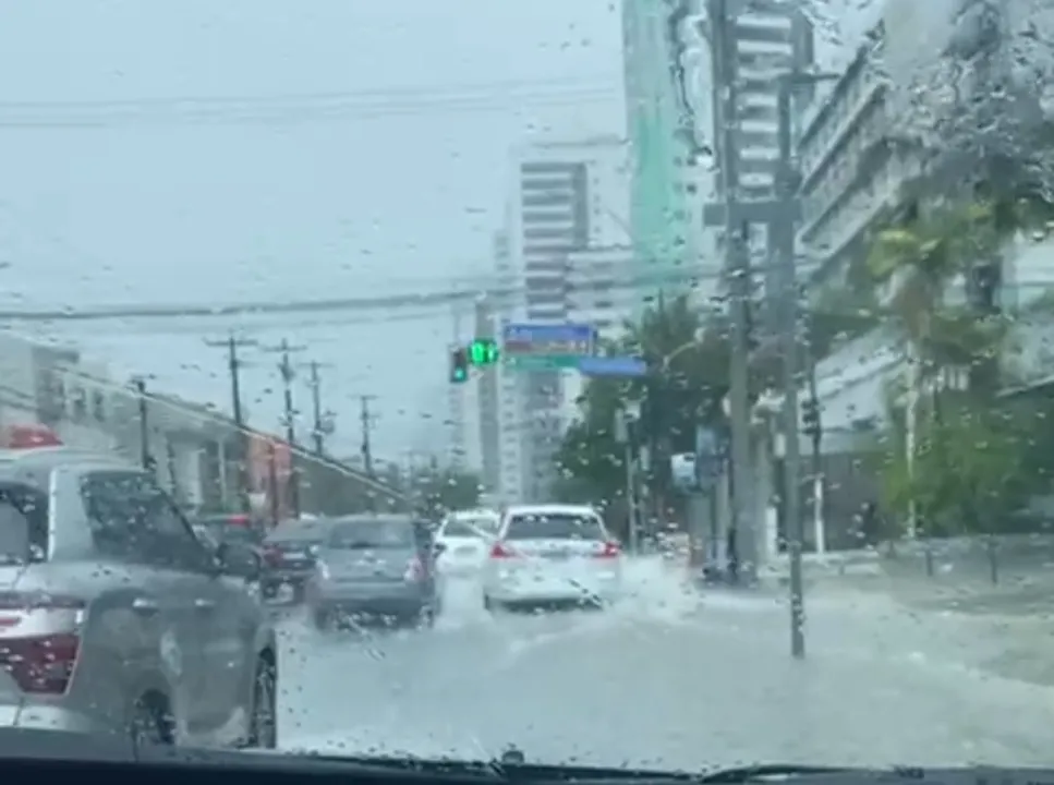 Imagem ilustrativa da imagem Vai continuar chovendo no Grande Recife nesta quinta-feira? Veja previsão
