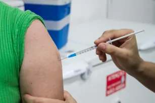 Imagem ilustrativa da imagem Pernambuco tem dia D de vacinação contra influenza neste sábado (13)