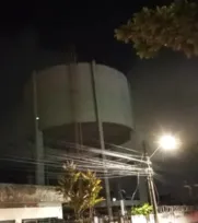 Imagem ilustrativa da imagem Rapaz sobe em caixa d'água da Compesa para tirar foto e acaba morrendo afogado