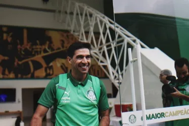 Imagem ilustrativa da imagem Abel Ferreira projeta ficar no Palmeiras até o final do contrato em 2025