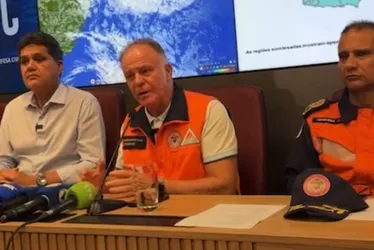 Imagem ilustrativa da imagem Atingidos pela chuva no Sul do ES vão receber auxílio de R$ 3 mil, diz Casagrande
