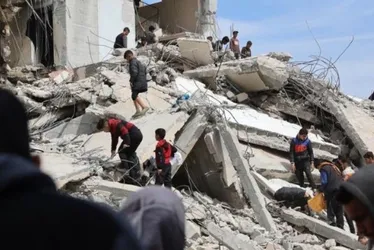 Imagem ilustrativa da imagem Bombardeio de Israel mata 22 pessoas em Rafah, no sul da Faixa de Gaza