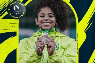 Imagem ilustrativa da imagem Brasileira Laura Amaro garante vaga olímpica no levantamento de peso