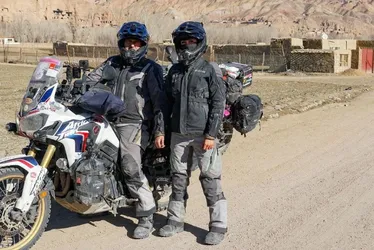 Imagem ilustrativa da imagem Brasileira que viajava de moto com marido sofre estupro coletivo na Índia