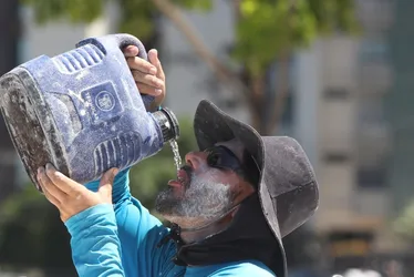 Imagem ilustrativa da imagem Calorão de cinco graus acima da média já preocupa especialistas