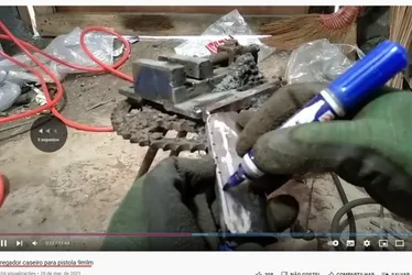 Imagem ilustrativa da imagem Canal que ensinava a fazer armas caseiras é retirado do ar após pedido da polícia