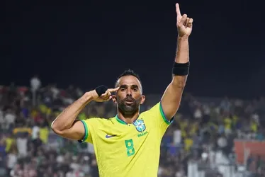 Imagem ilustrativa da imagem Capixaba capitão de título mundial do Brasil vende medalha para ajudar igreja
