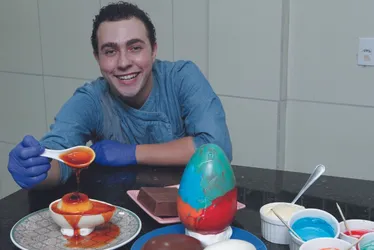 Imagem ilustrativa da imagem Chef ensina a preparar ovo de Páscoa de pudim