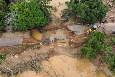 Imagem ilustrativa da imagem Cidade do Acre pode mudar de lugar após maior cheia de rio. Entenda