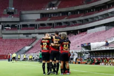 Imagem ilustrativa da imagem Com Arena vazia, Sport vacila contra Murici-AL, mas se classifica nos pênaltis