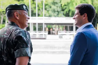 Imagem ilustrativa da imagem Comando Militar do Nordeste apresenta projeto da Escola de Sargentos para PCR