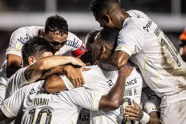 Imagem ilustrativa da imagem De olho nas quartas do Paulistão, Santos encara Inter de Limeira como 'laboratório'