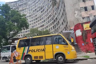 Imagem ilustrativa da imagem Demolir ou restaurar? Qual será o futuro do Edifício Holiday?