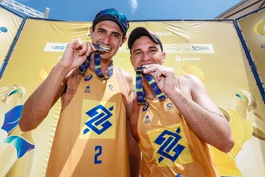 Imagem ilustrativa da imagem Dupla formada pelo capixaba André e George confirma vaga olímpica no vôlei de praia