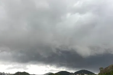 Imagem ilustrativa da imagem ES recebe novo alerta de perigo para chuvas fortes. Veja a lista de cidades