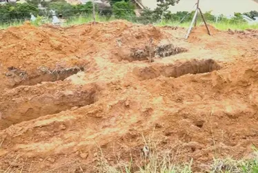 Imagem ilustrativa da imagem Em Mimoso do Sul, covas coletivas são abertas para vítimas da enchente