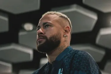 Imagem ilustrativa da imagem Ex-Barcelona rasga elogios a Neymar e o coloca acima de Messi: 'Meu favorito'