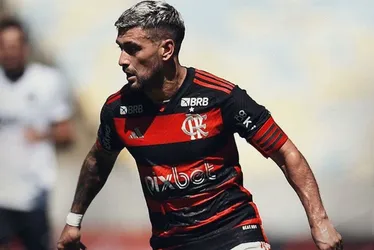 Imagem ilustrativa da imagem Flamengo anuncia lesões e Arrascaeta e Pulgar viram desfalques na Copa do Brasil