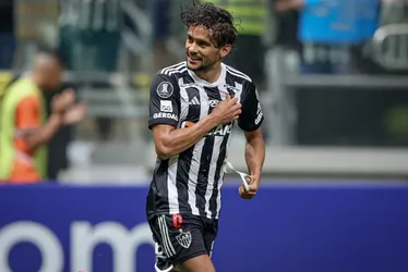 Imagem ilustrativa da imagem Galo vence a segunda seguida para se manter na liderança do grupo