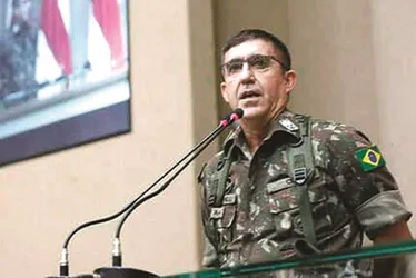 Imagem ilustrativa da imagem General se cala sobre chamado para reunião após Bolsonaro editar minuta do golpe