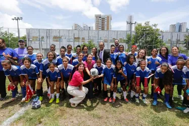 Imagem ilustrativa da imagem Governo de Pernambuco celebra Dia da Mulher com ações e futebol feminino