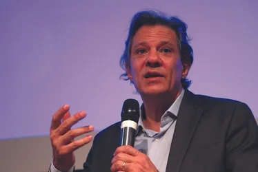 Imagem ilustrativa da imagem Haddad anuncia R$ 25,9 bilhões em cortes de despesas obrigatórias
