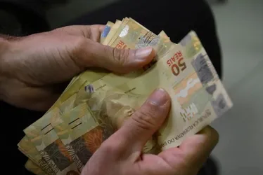 Imagem ilustrativa da imagem Governo lança programa para ajudar a abrir empresa e quitar dívidas