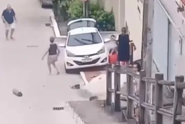 Imagem ilustrativa da imagem Idosa morre após ser atropelada por carro desgovernado em Colatina