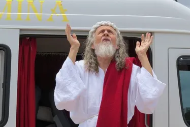 Imagem ilustrativa da imagem Inri Cristo, catarinense que se diz Jesus reencarnado, altera nome