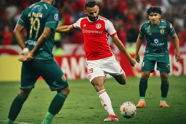 Imagem ilustrativa da imagem Inter tropeça em casa e deixa o Beira-Rio sob vaias