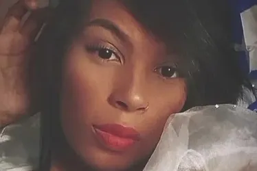 Imagem ilustrativa da imagem Mãe de seis filhos morre após ser atingida por bala perdida em Santos