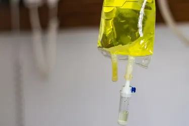Imagem ilustrativa da imagem Médicos condenam "soro da beleza" que virou moda