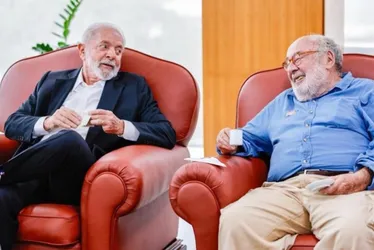 
          Imagem ilustrativa da imagem Mercadante para a Petrobras sinaliza intervencionismo
          