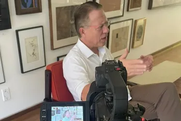 
          Imagem ilustrativa da imagem O velho “Dirceu” voltou à cena e é assediado para dar palpites
          