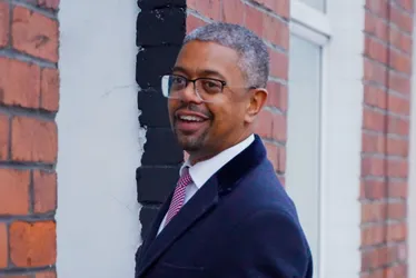 Imagem ilustrativa da imagem País de Gales elege pela 1ª vez homem negro para ser primeiro-ministro