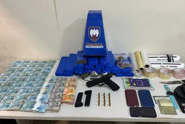 Imagem ilustrativa da imagem Polícia apreende quase R$ 100 mil com foragido do RJ em Guarapari
