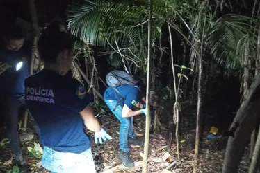 Imagem ilustrativa da imagem Polícia prende suspeitos de matar e esconder corpo de criança em uma mala em SC