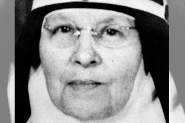 
          Imagem ilustrativa da imagem Projeto inédito para preservação de vestimentas sacras
          