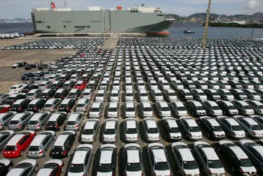 Imagem ilustrativa da imagem Projeto quer proibir venda de veículos novos movidos a gasolina ou diesel até 2030