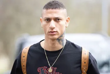 Imagem ilustrativa da imagem Richarlison pede doações para atingidos pela chuva no Sul do ES: "Muito triste"