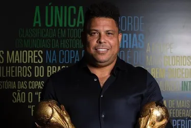 Imagem ilustrativa da imagem Ronaldo monta seleção ideal com Pelé, Messi e CR7 e diz ser fã de Bellingham