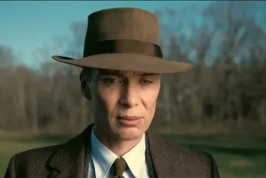Imagem ilustrativa da imagem Saiba qual o cachê milionário que Christopher Nolan faturou com 'Oppenheimer'