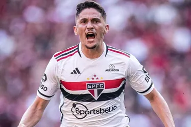 Imagem ilustrativa da imagem São Paulo anuncia cirurgia e Pablo Maia lamenta lesão que pode custar a temporada