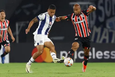 Imagem ilustrativa da imagem São Paulo sofre com lesões e perde primeiro jogo da Libertadores diante do Talleres