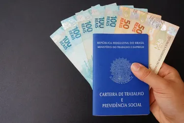 Imagem ilustrativa da imagem Semana começa com mais de 4 mil vagas de emprego e estágio no ES