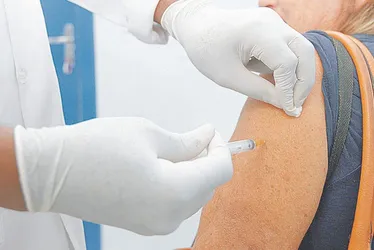Imagem ilustrativa da imagem Tira-dúvidas sobre vacina da gripe em crianças e idosos