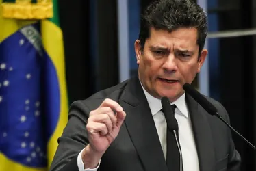 Imagem ilustrativa da imagem Tribunal decide rejeitar cassação de Moro; decisão final caberá ao TSE